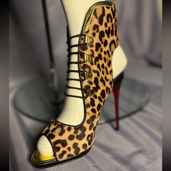 Christian Loubiton Patent Jaguar print heel - Picture 2 of 7